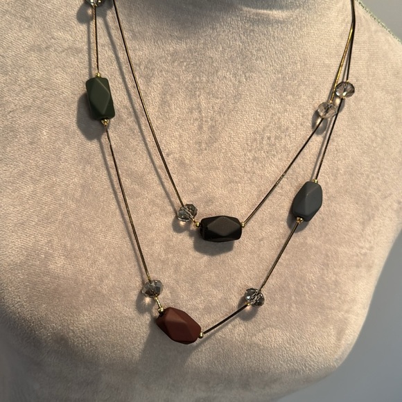 Double layered beaded necklace NWT - Picture 2 of 5